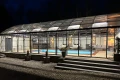 Zadaszenie basenu szklarnia botanic 8m pro nocą